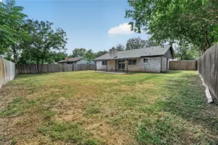 13005 Powderhorn St, Austin, TX 78727 - Photo 37