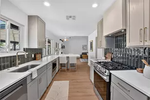 13005 Powderhorn St, Austin, TX 78727 - Photo 3
