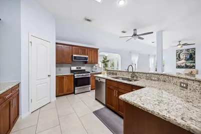 13800 Shadowlawn Trace SE, Manor, TX 78653 - Photo 7