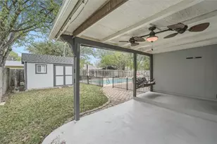2204 Falcon Hill Dr, Austin, TX 78745 - Photo 27