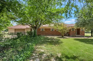 204 Christopher Dr, Bruceville Eddy, TX 76524 - Photo 5