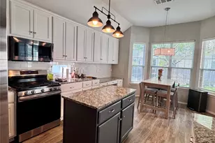 1324 Bull Horn Loop, Round Rock, TX 78665 - Photo 3