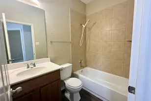 102 Williamson Cove, Elgin, TX 78621 - Photo 11