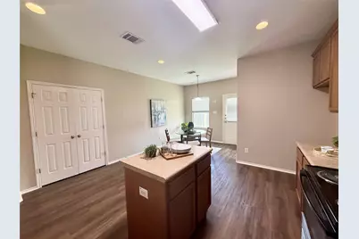 102 Williamson Cove, Elgin, TX 78621 - Photo 7