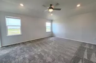 8211 Knoxville Trl, Austin, TX 78744 - Photo 11