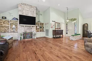 110 S Ridge Cir, Georgetown, TX 78628 - Photo 7