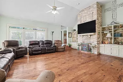110 S Ridge Circle, Georgetown, TX 78628 - Photo 5