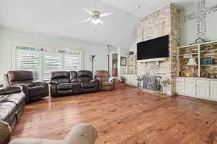 110 S Ridge Cir, Georgetown, TX 78628 - Photo 5