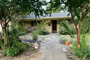 1607 S Elm St, Georgetown, TX 78626 - Photo 1