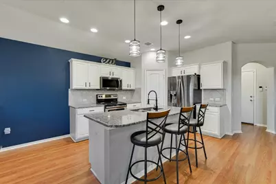 725 Pinnacle Drive, Georgetown, TX 78626 - Photo 5