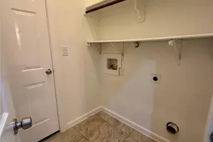 398 Mesa Dr, Del Valle, TX 78617 - Photo 9