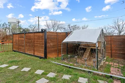 1120 Vance Street, Taylor, TX 76574 - Photo 35