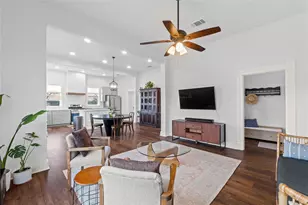 1120 Vance St, Taylor, TX 76574 - Photo 9