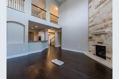 10021 Double Eagle Pass, Austin, TX 78717 - Photo 9