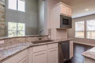 10021 Double Eagle Pass, Austin, TX 78717 - Photo 13