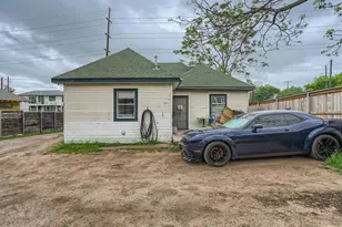 1122 Chicon St, Austin, TX 78702 - Photo 19