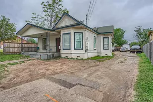 1122 Chicon St, Austin, TX 78702 - Photo 3