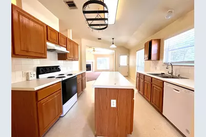 100 Giancarlos Lane, Buda, TX 78610 - Photo 7