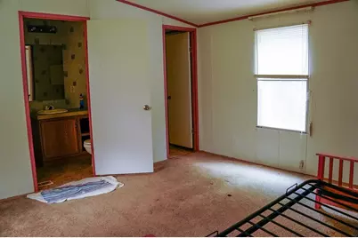 550 N Raymond Road, La Grange, TX 78945 - Photo 15