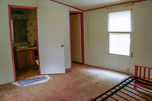 550 N Raymond Rd, La Grange, TX 78945 - Photo 15