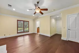 1915 Oak Forest Dr, Round Rock, TX 78681 - Photo 15
