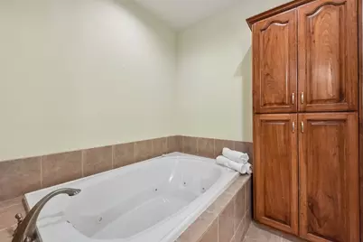 1915 Oak Forest Drive, Round Rock, TX 78681 - Photo 19