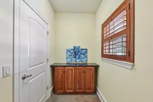 1915 Oak Forest Dr, Round Rock, TX 78681 - Photo 13