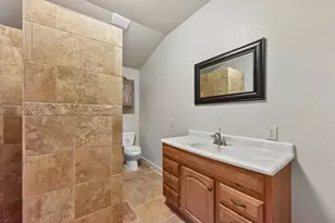 1915 Oak Forest Dr, Round Rock, TX 78681 - Photo 33