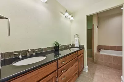 1915 Oak Forest Drive, Round Rock, TX 78681 - Photo 17