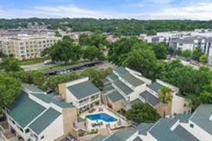 1818 S Lakeshore Blvd, Austin, TX 78741 - Photo 13