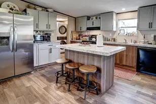 235 Pinehill Dr, Bastrop, TX 78602 - Photo 9