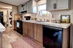 235 Pinehill Dr, Bastrop, TX 78602 - Photo 7