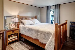 235 Pinehill Dr, Bastrop, TX 78602 - Photo 5