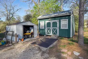 235 Pinehill Dr, Bastrop, TX 78602 - Photo 5