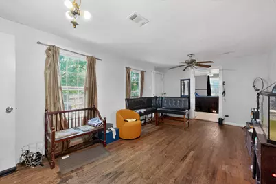 1302 1/2 Walnut Avenue E #2, Austin, TX 78702 - Photo 13
