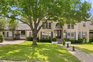 17 Hedgebrook Way, The Hills, TX 78738 - Photo 1
