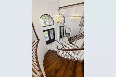 17 Hedgebrook Way, The Hills, TX 78738 - Photo 3