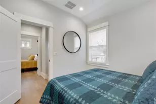 1909 Willow St, Austin, TX 78702 - Photo 11