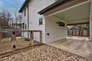 1909 Willow St, Austin, TX 78702 - Photo 19