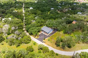 408 Breezing Ln, Spicewood, TX 78669 - Photo 3
