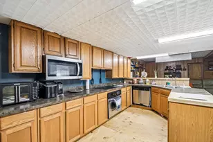 126 Market St, Bastrop, TX 78602 - Photo 7