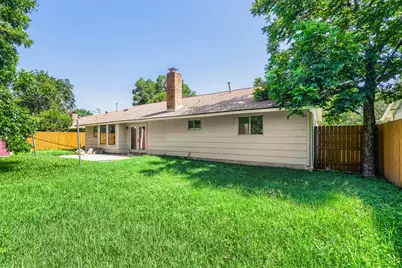 2013 Southern Oaks Drive, Austin, TX 78745 - Photo 11