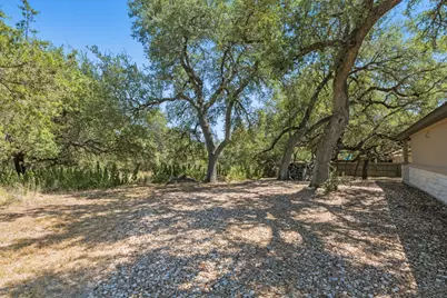 18817 Kelly Drive, Lago Vista, TX 78645 - Photo 39