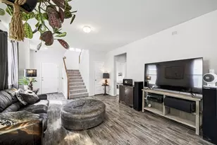 141 Fabion St, Kyle, TX 78640 - Photo 5