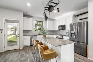 141 Fabion St, Kyle, TX 78640 - Photo 9