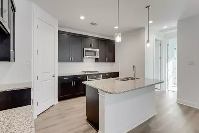 424 Burlington Drive, Buda, TX 78610 - Photo 5