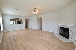 211 Almquist St, Hutto, TX 78634 - Photo 3