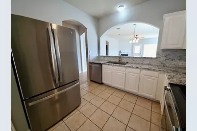 211 Almquist Street, Hutto, TX 78634 - Photo 9
