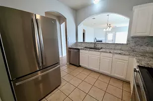 211 Almquist St, Hutto, TX 78634 - Photo 9