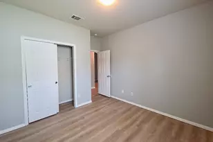 211 Almquist St, Hutto, TX 78634 - Photo 19